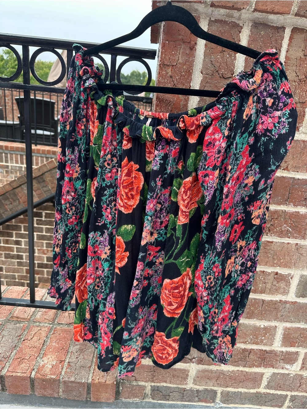 Free People, flora Off-Shoulder blouse - Black with Red & Green Floral Print